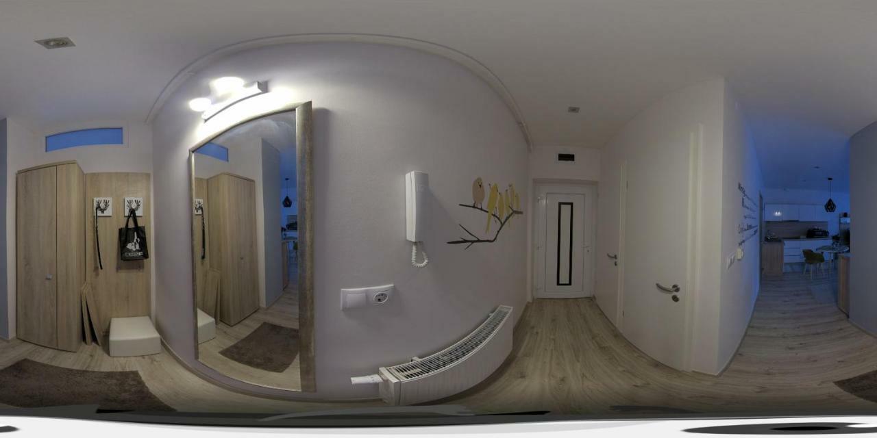 Hunyadi Apartman Szekszárd Buitenkant foto